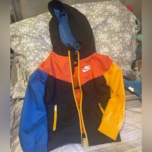 Nike kids windbreaker